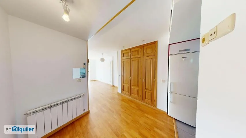 Esik - Modern Studio with Lift in Calle Convenio, Madrid