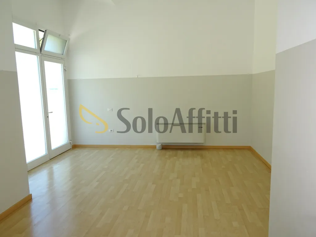 Pièces - Office with Reception and Storage in Senigallia