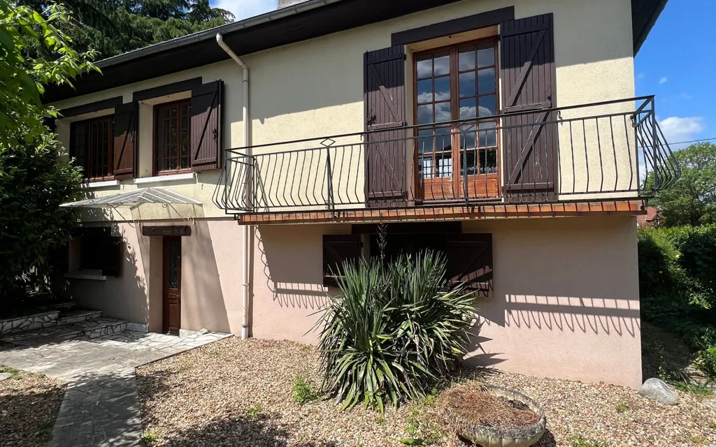 Exterior - Independent House with Private Garden in Gidy