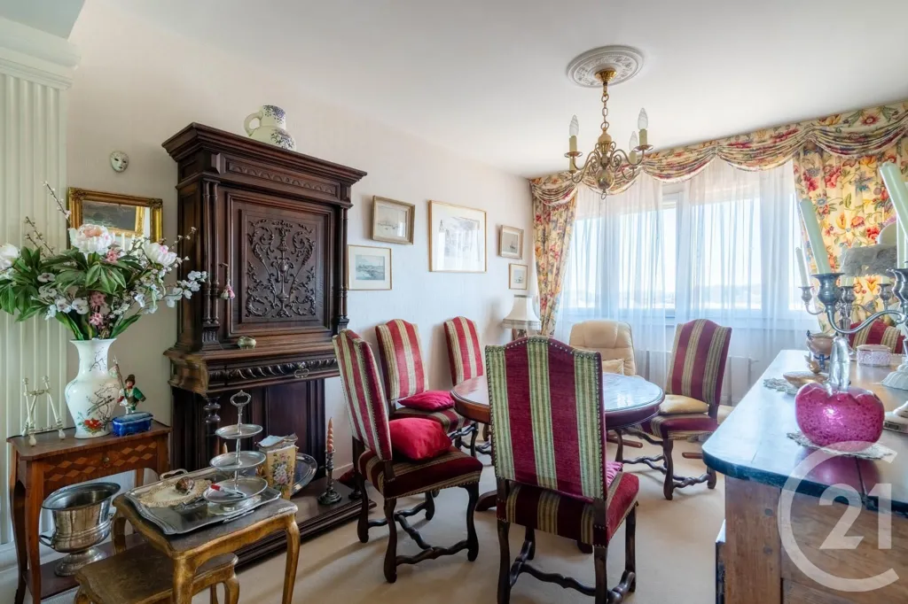 Sala da pranzo - 3-Bedroom Flat with Park View in Albi Centre