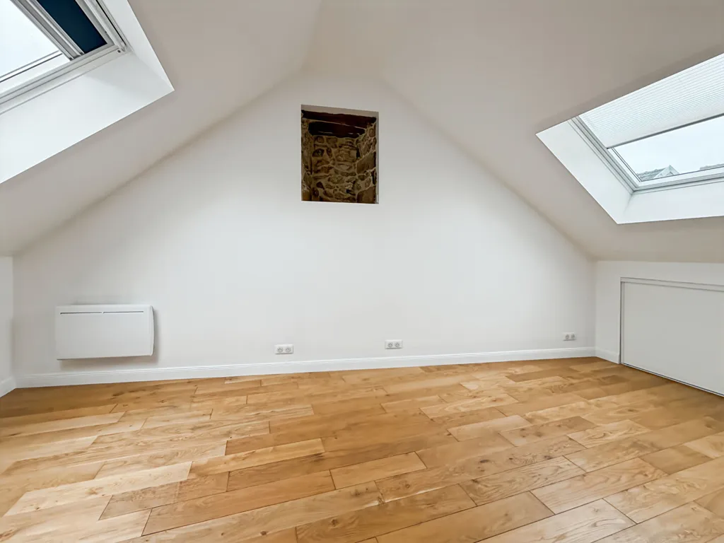 Toad - Fully Renovated Triplex in Palaiseau Centre