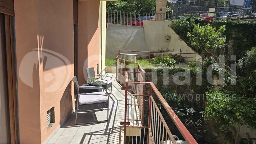 Rõdu - Restored Apartment with Balcony in Siena