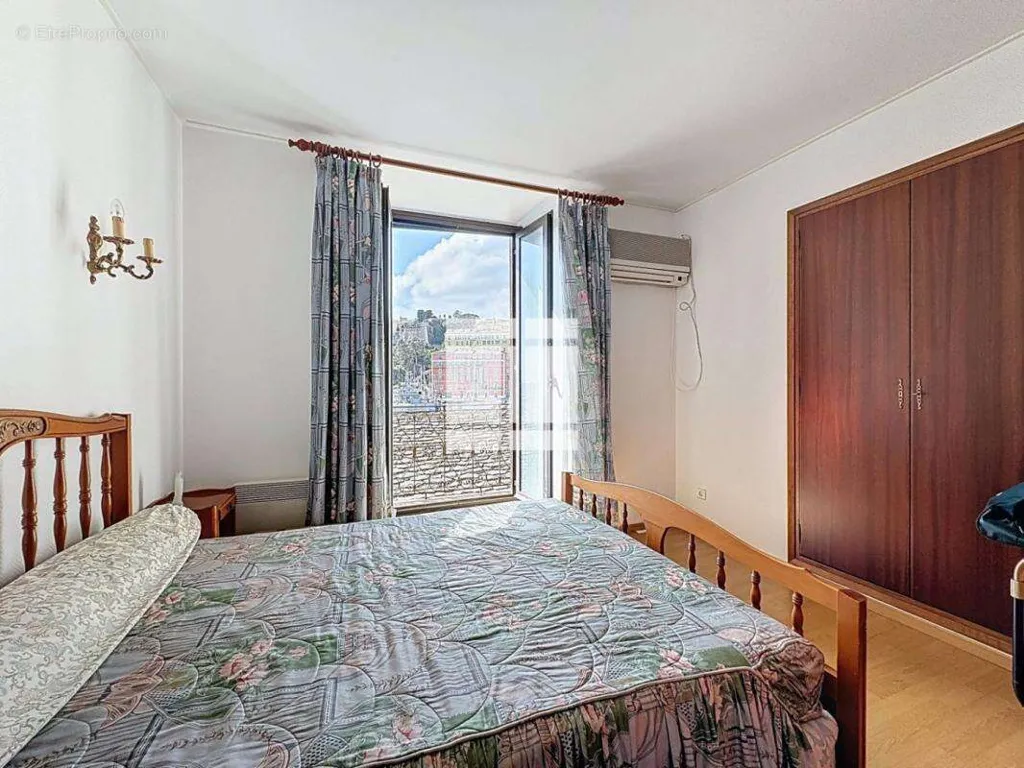 Magamistoad - Duplex with Sea View on Quai des Martyrs