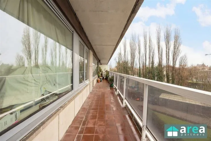 Balcone - Apartment with Canal View in Deurne, Antwerp