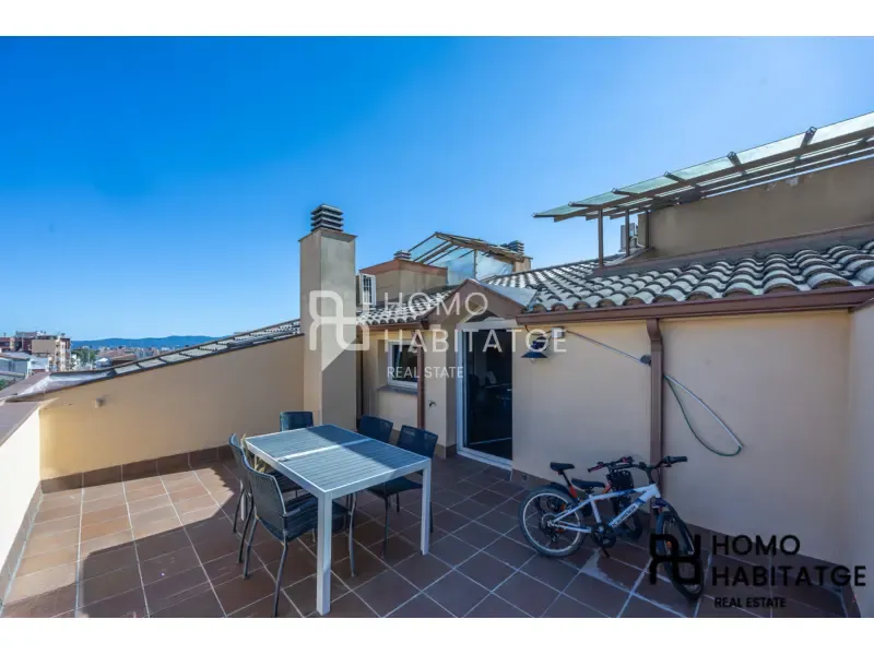Terrasse - Reformed Duplex with Terrace in Gràcia, Sabadell
