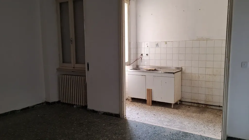 Cuisine - Apartment with Balcony in Jesi