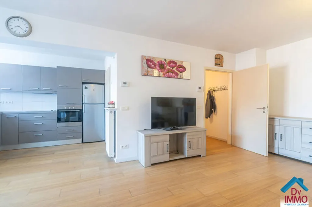 Elutuba - 1-Bedroom Apartment with Terrace in Forest