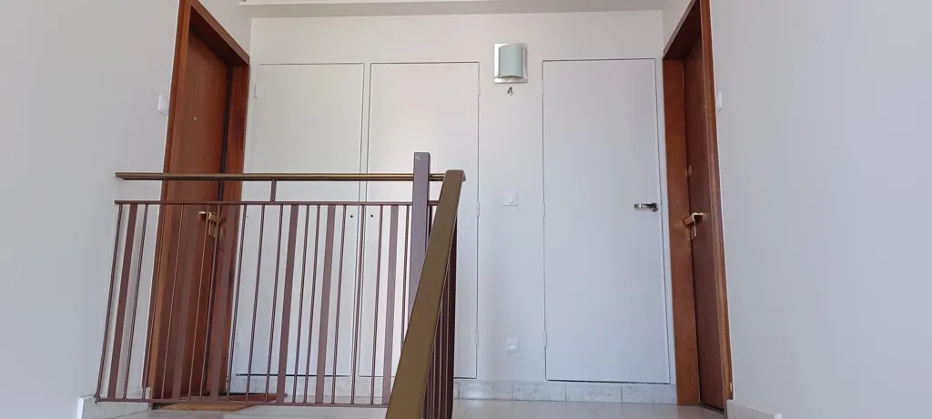 Esik - Renovated Flat with Balcony in Drancy Centre