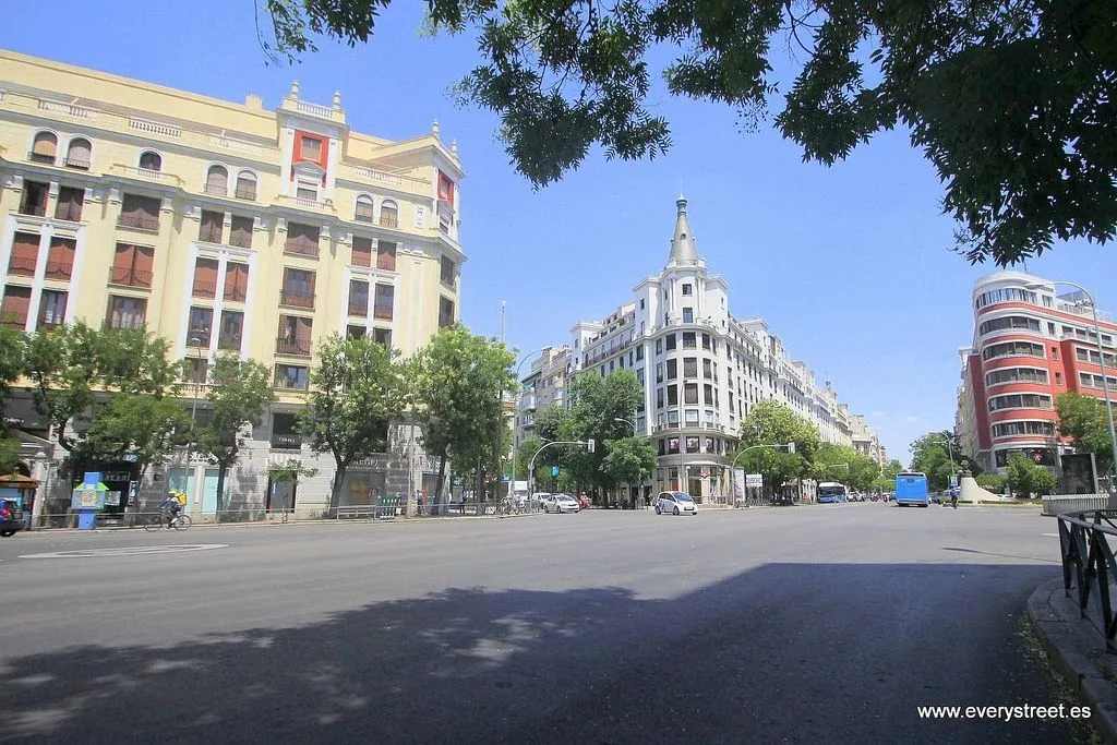 Apartment with Pool and Terrace in Goya