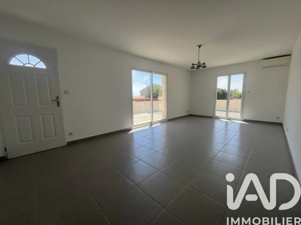 Elutuba - Flat-Roofed Villa with Pool Potential in Autignac