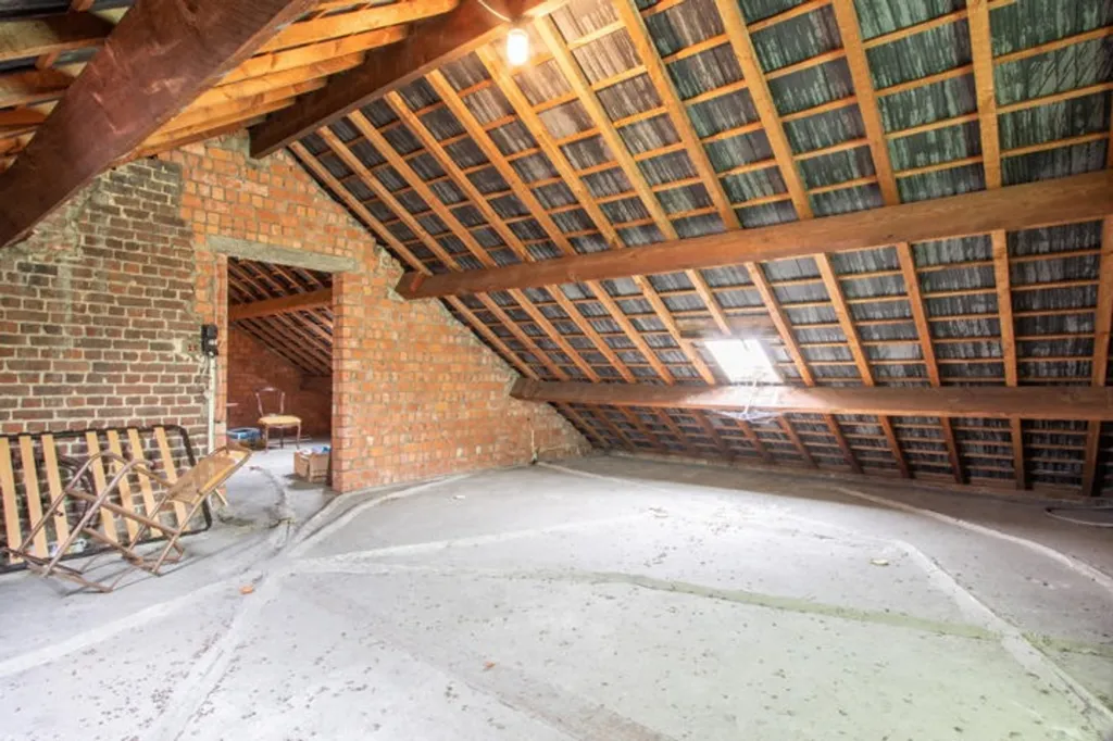 Rooms - Commercial House with Garden in Herent