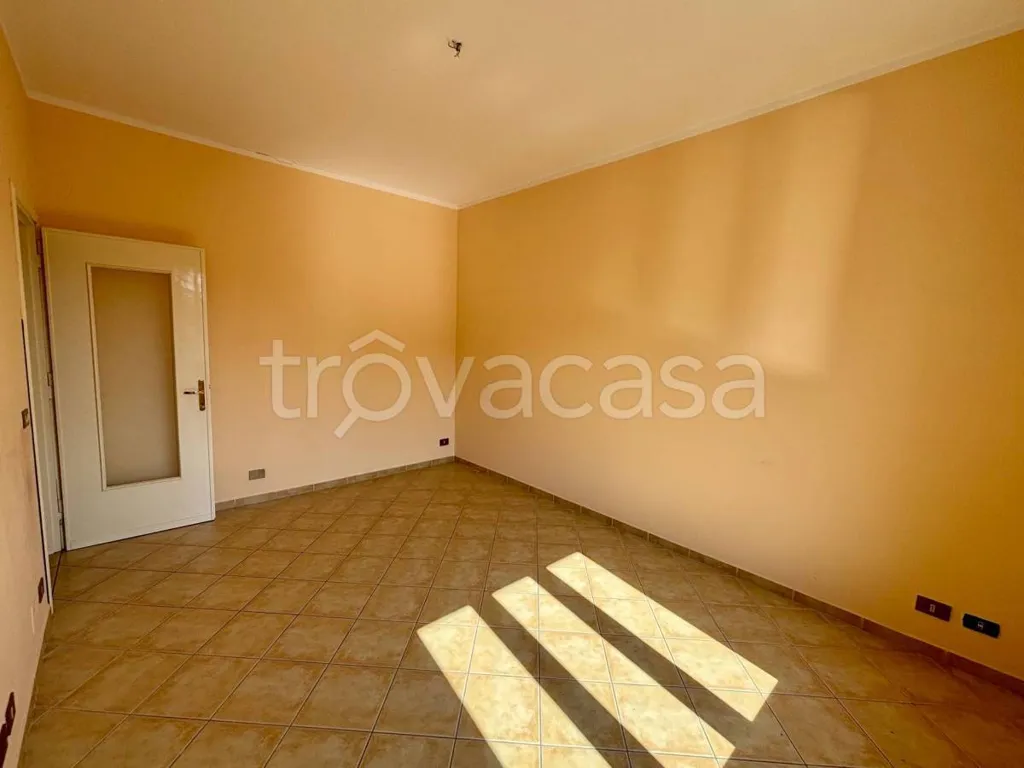 Pièces - Modernised 2-Bed Flat with Balcony in Pinerolo