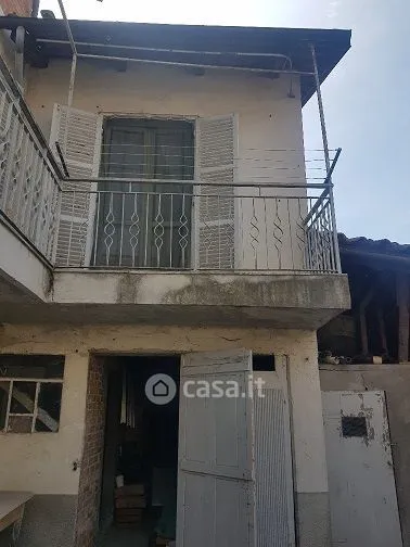 Välivaade - Rustic Farmhouse with Balcony in Castell'Alfero