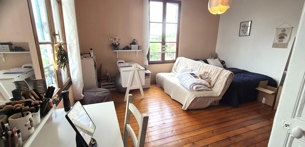 Chambres - Maison en Pierre Rénovée avec Cour à Saint-Dizier