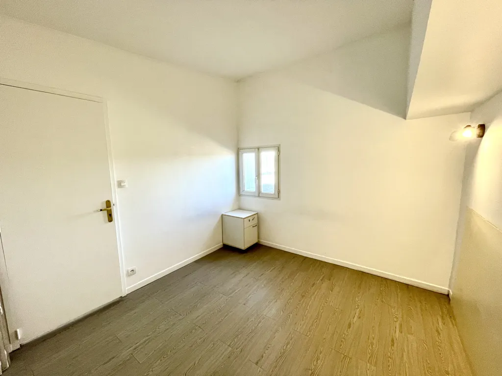 Pièces - Appartement Duplex avec Toit-Terrasse à La Ferté-Alais
