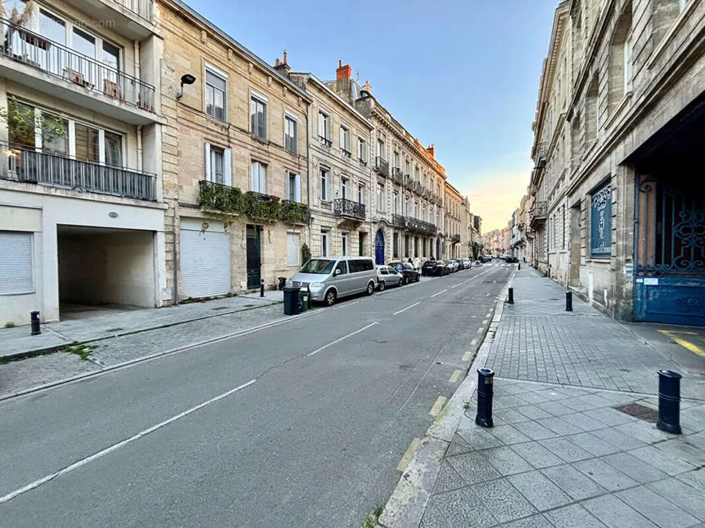 Parkimiskoht asukohas Bordeaux