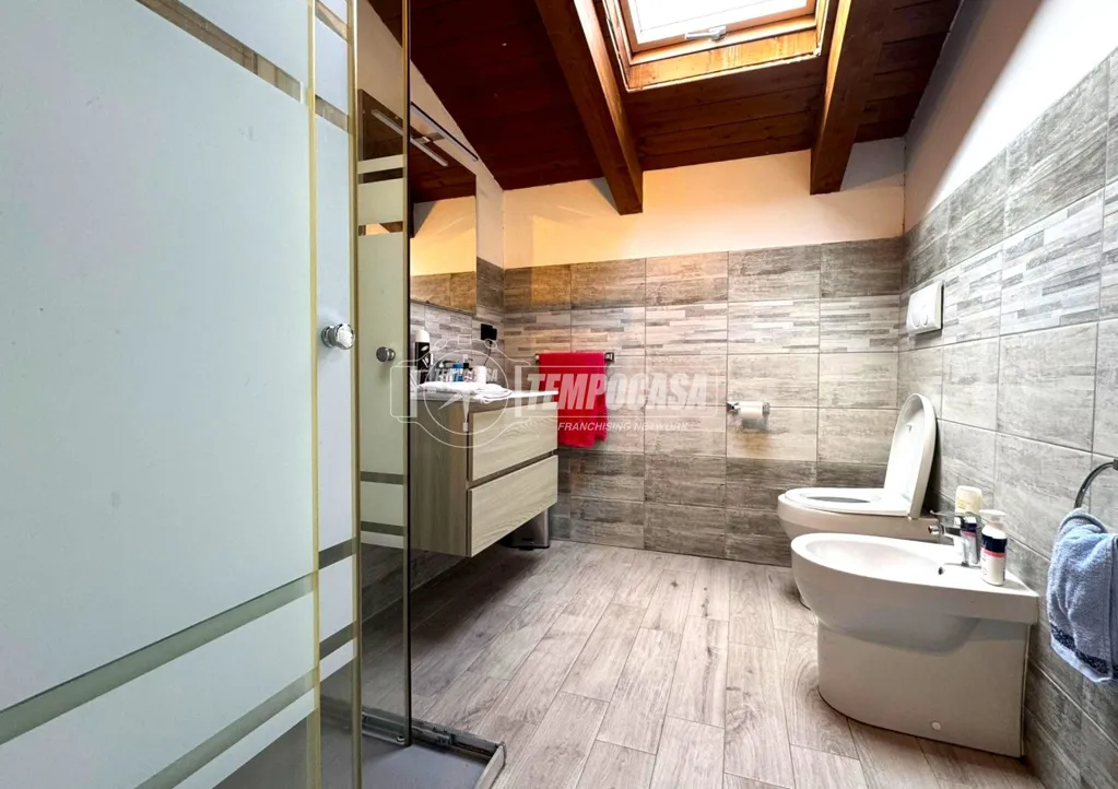 Vannitoad - Modern Villa with Garden in Druento