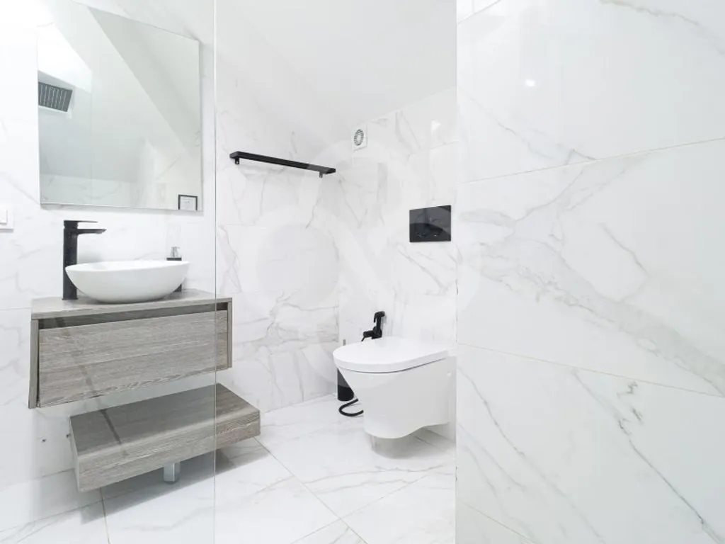 Salles de bain - 2-Bedroom Flat with Balcony in Largo do Rato, Lisbon