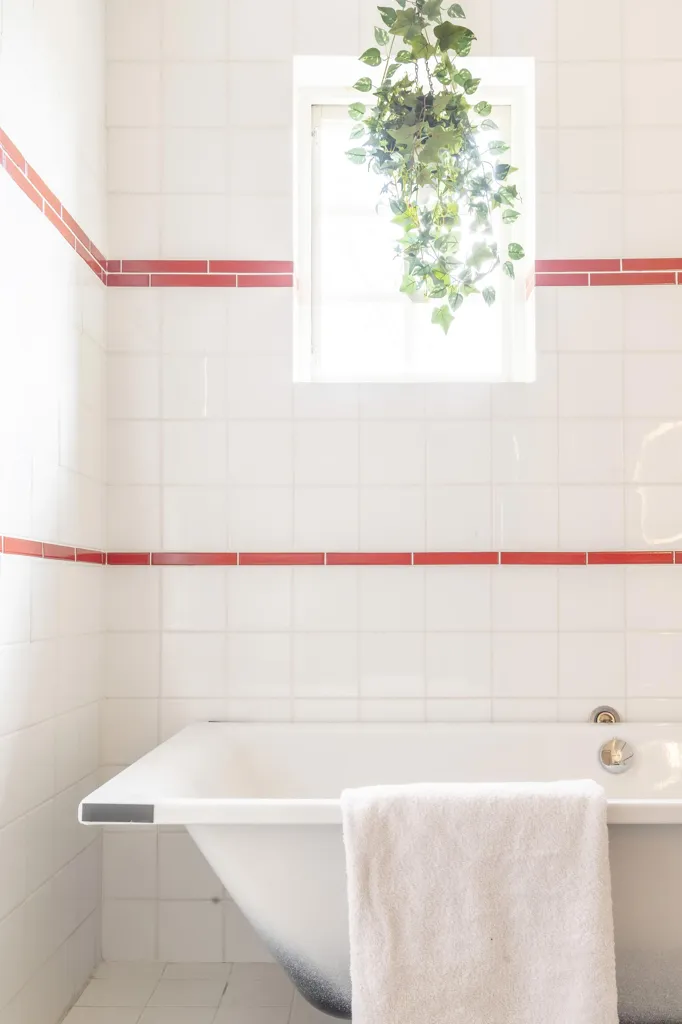 Vannitoad - Charming Villa with Guesthouse near Visby
