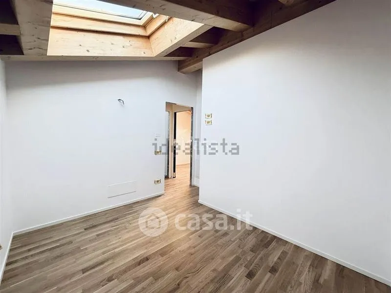 Rooms - Modern Two-Bedroom Flat with Terrace in Dueville Centre