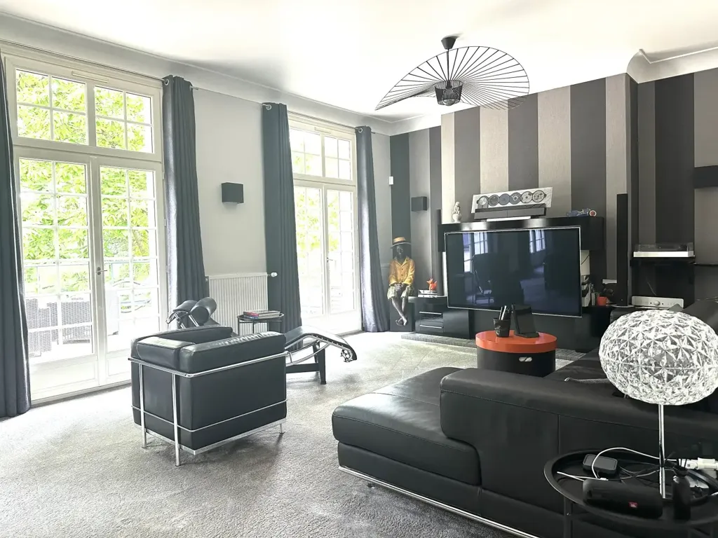 Séjour - Propriété avec Spa de Nage et Parc à l'Ouest de Tours