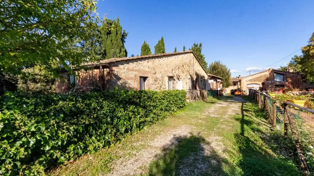 Välivaade - Rustic Cottage with Terrace near Monteriggioni