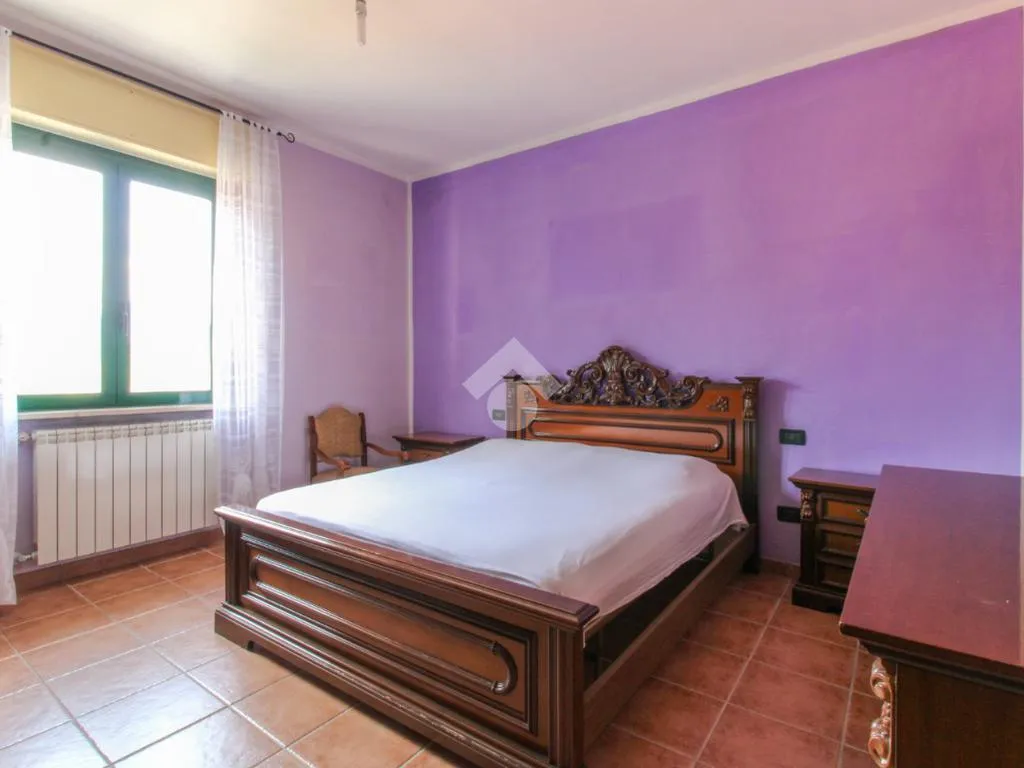 Chambres - Trilocale with Private Balcony in Vestone