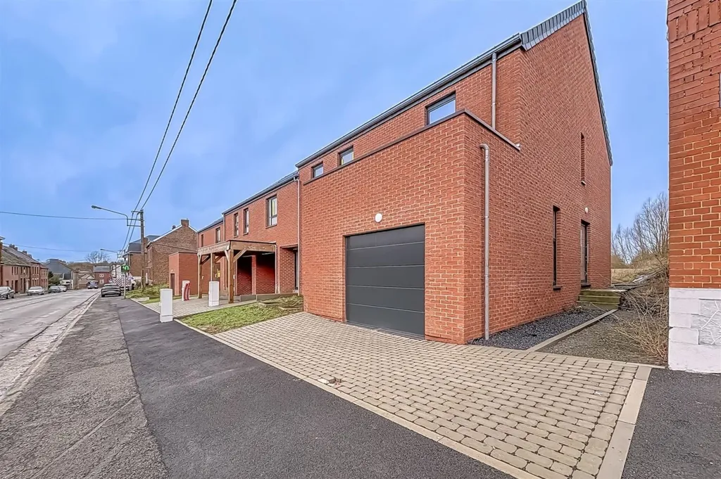 Exterior - 3-Faced House with Terrace in Cle sur l'Heure