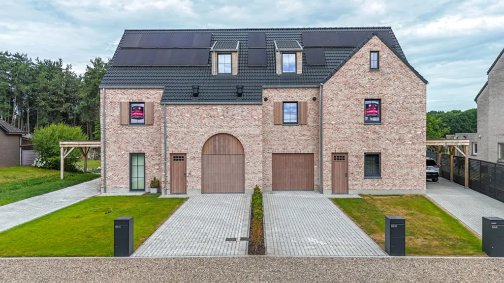 Extérieur - Duplex avec terrasse et garage à Heusden