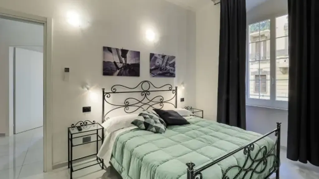 6-room apartment in IT