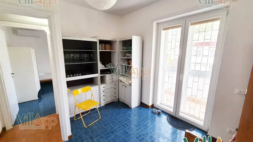 Bureau - Villa with Sea View in Fondi
