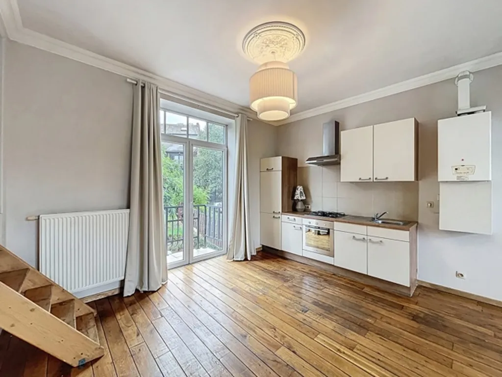 Cuisine - Duplex Rénové avec Balcon à Flawinne, Namur