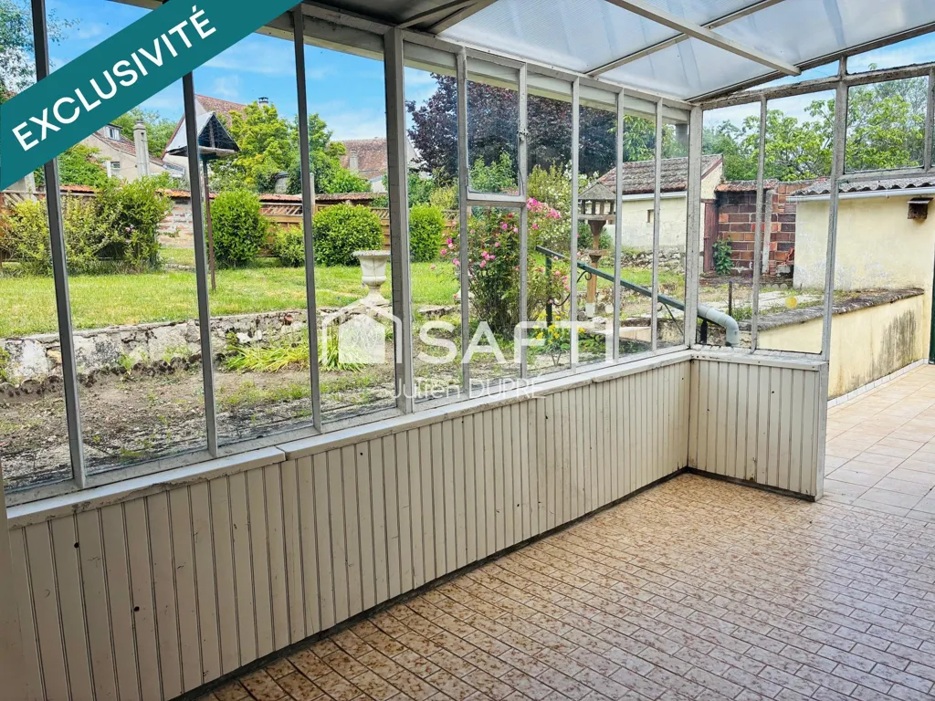 Terrasse - Maison avec Jardin et Parking à Myennes