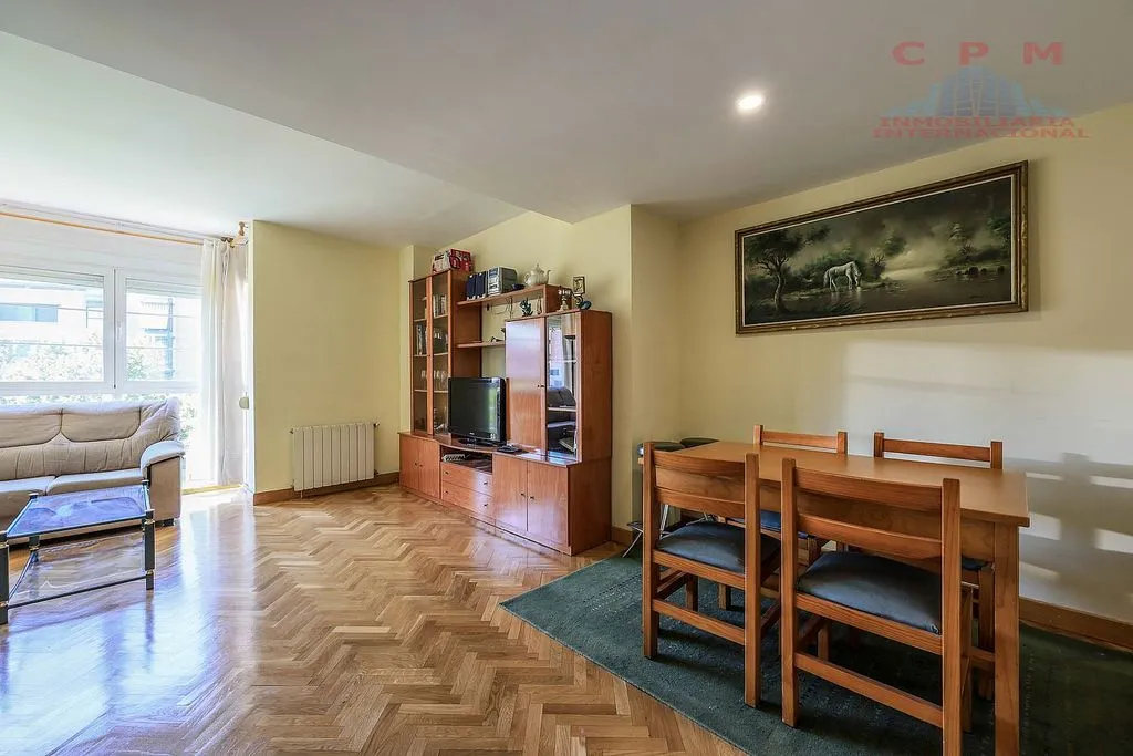 Elutuba - Furnished Apartment with Pool in Adelfas