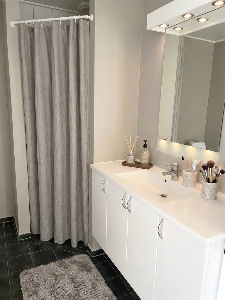 Bagni - Three-Bedroom Terrace House in Skrillinge