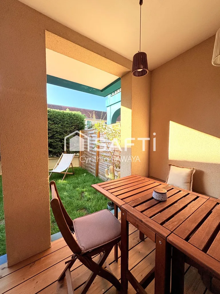 Terrasse - Appartement Rénové avec Terrasse au Teich