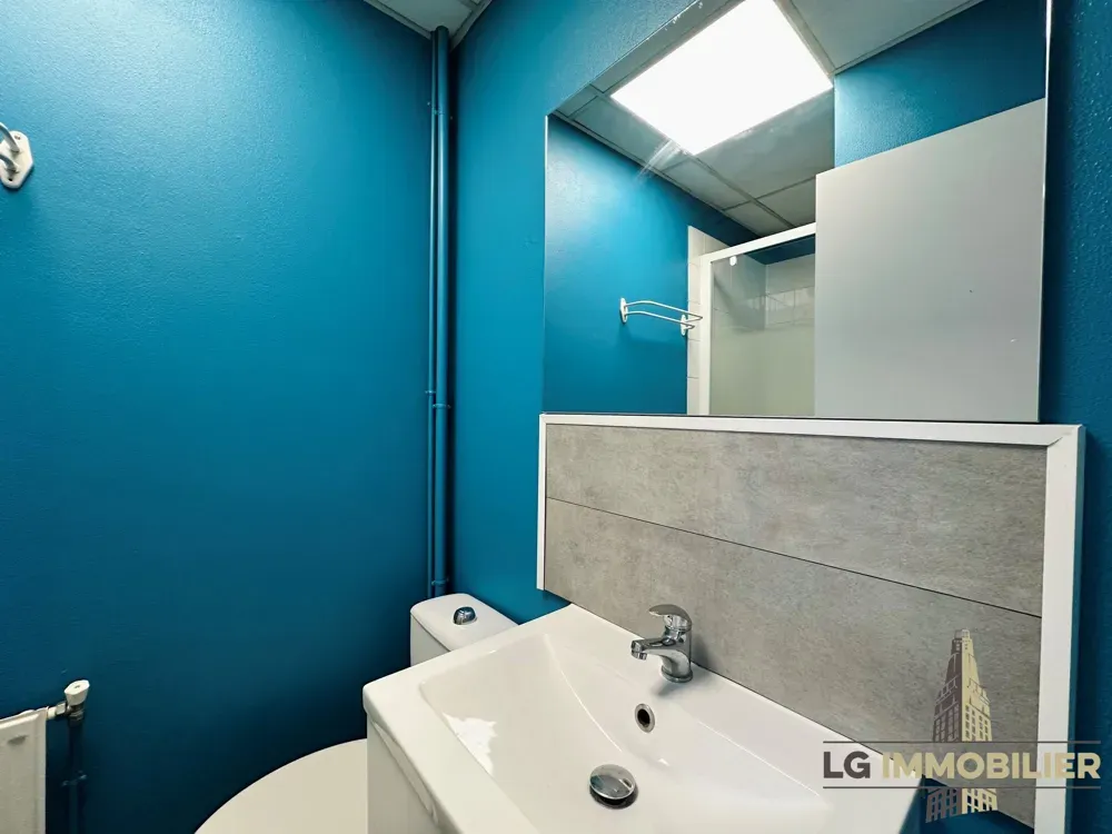 Salles de bain - Studio avec Mezzanine à Amiens