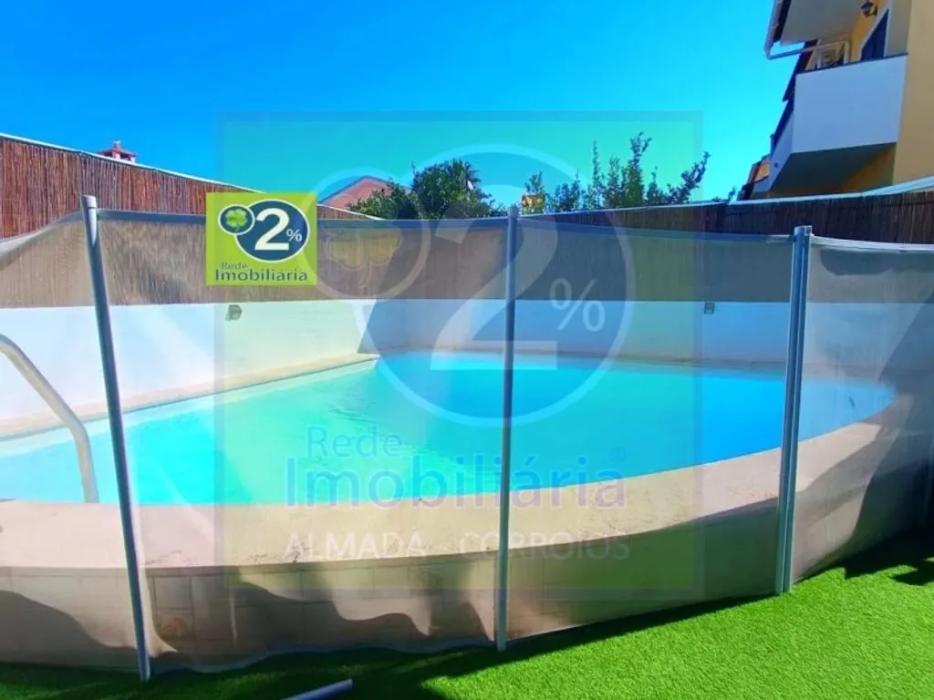 Piscine - Luxury House with Pool in Seixal