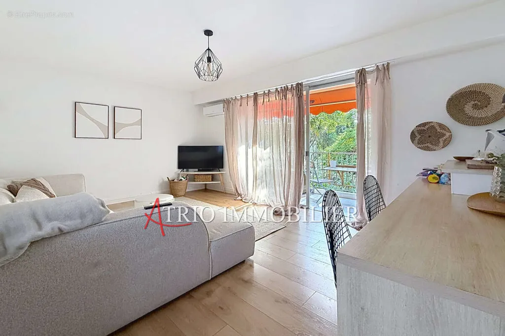 Elutuba - Apartment with Terrace in Cagnes-sur-Mer