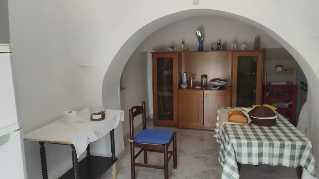 Cuisine - Trullo with Olive Grove in Carovigno