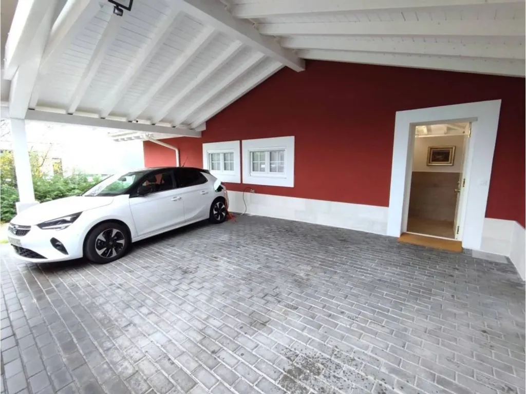 Garage - Chalet with Pool and Terrace in Mungia