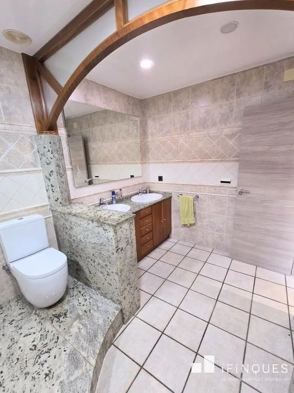 Vannitoad - Luxury Villa with Private Pool in Castellar del Vallès