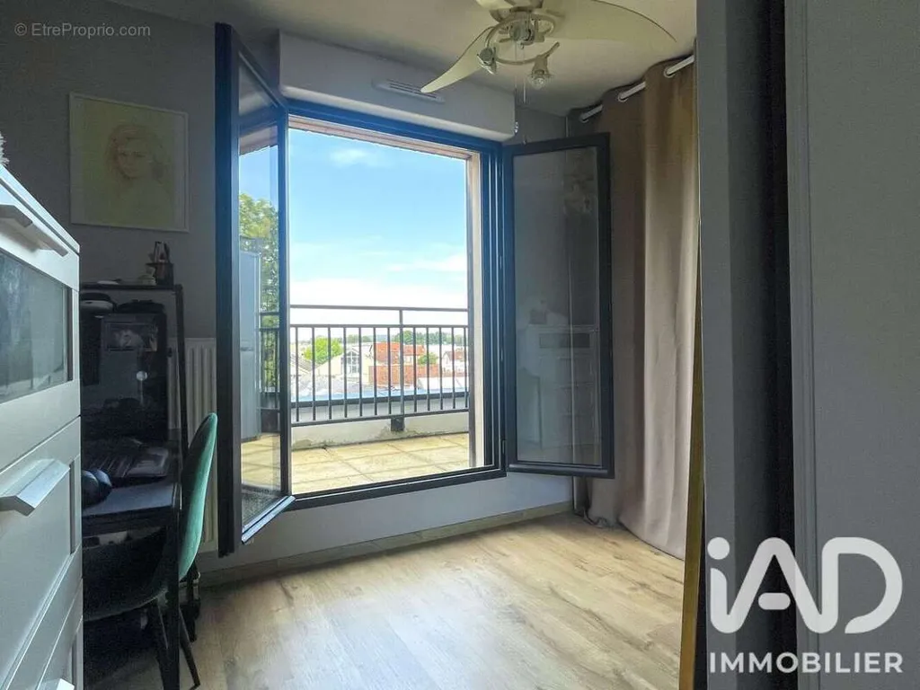 Camere da letto - Bright Apartment with Terrace in Persan