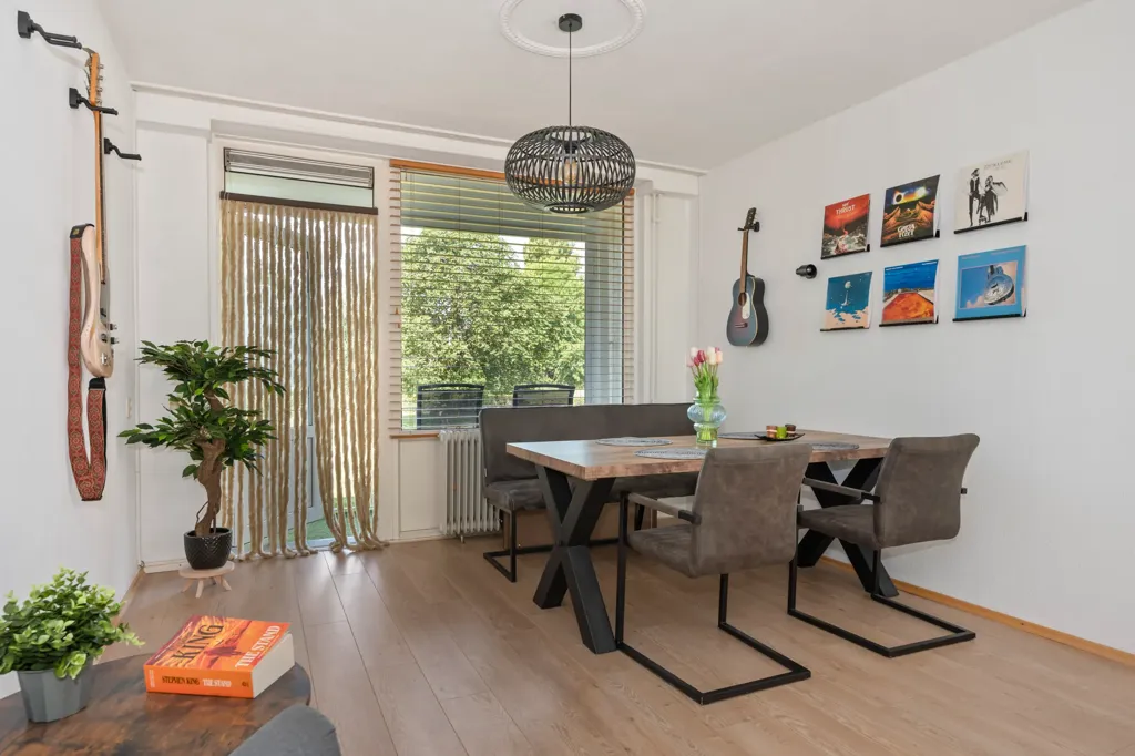 Dining Room - Apartment with Sea View in Buchten