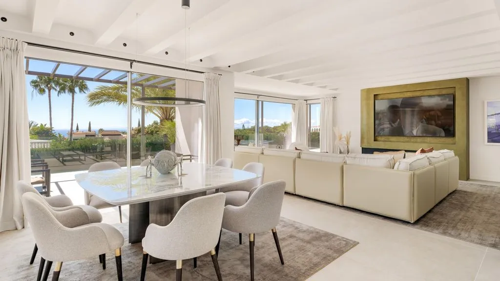 Salle à manger - Luxury Villa with Sea Views in Golden Mile