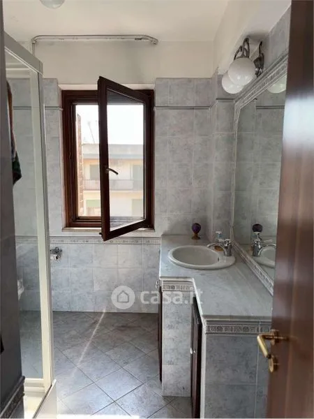 Salles de bain - Duplex with Balconies in Reggio Calabria