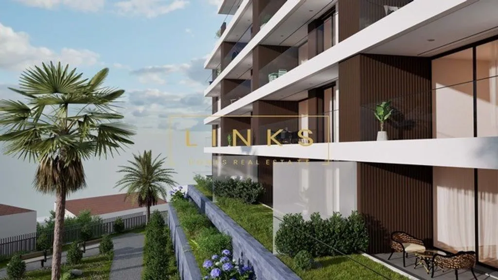Esterno - Luxury Apartment with Rooftop Pool in Estreito