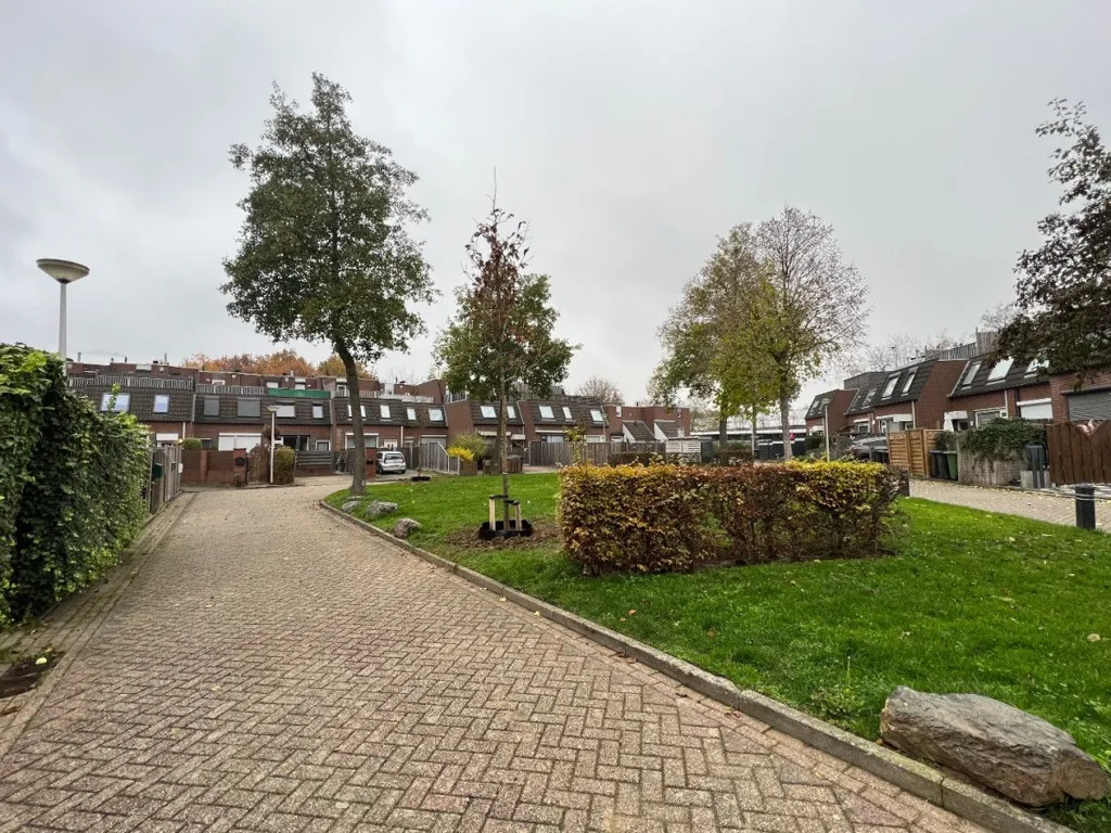 Välivaade - Fully Renovated End-Unit in Heerlen