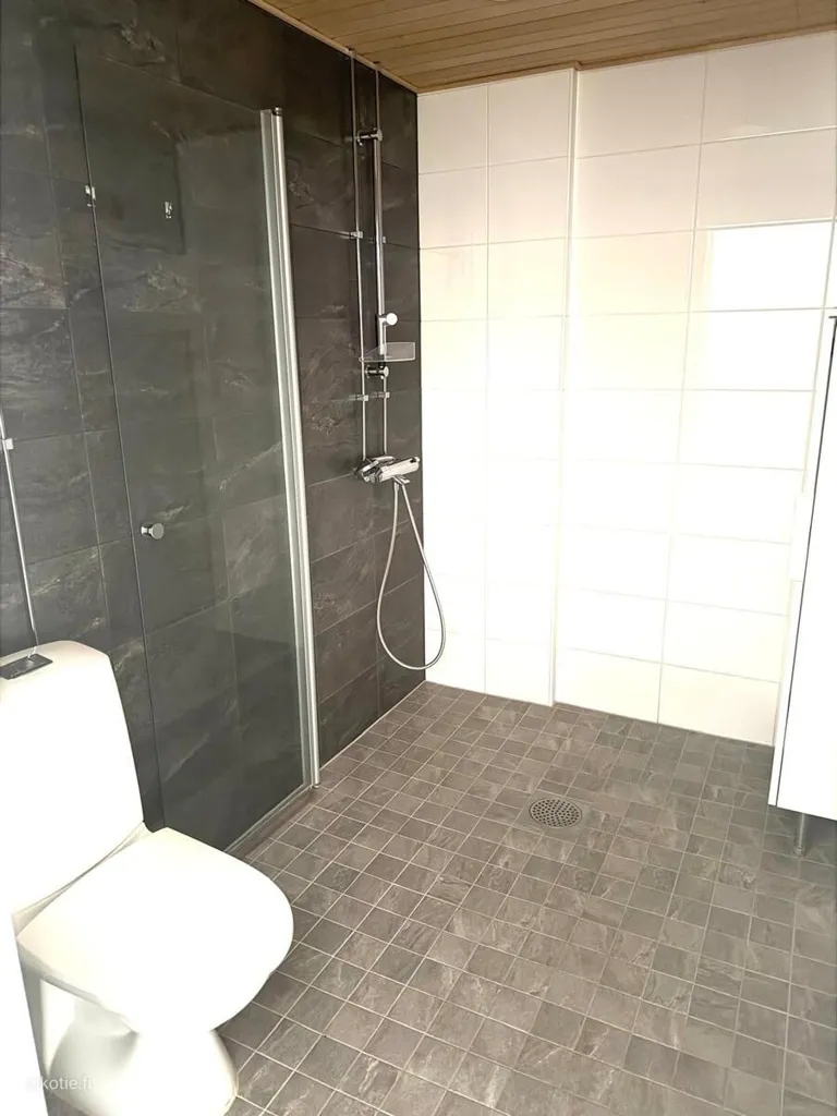 Salles de bain - Modern Studio Flat with Central Location in Tuusula
