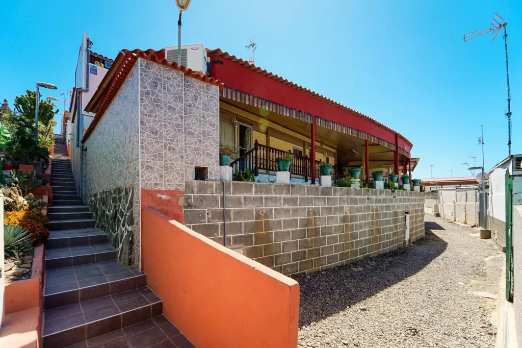 Välivaade - Caravan House with Outdoor Kitchen in San Bartolomé